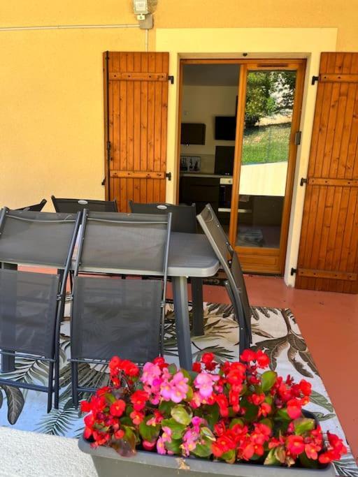 La Boetienne Appartement Jardin A Sarlat Exterior photo